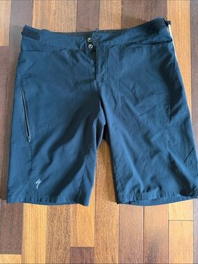 Specialized Black Mountain Bike Shorts with Zip Pocket